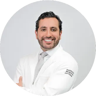 Ortopedista especialista em coluna pela Unimed: Indicações em SP 2 Foto de Dr. Pedro Correa, ortopedista especialista em coluna pela Unimed em São Paulo