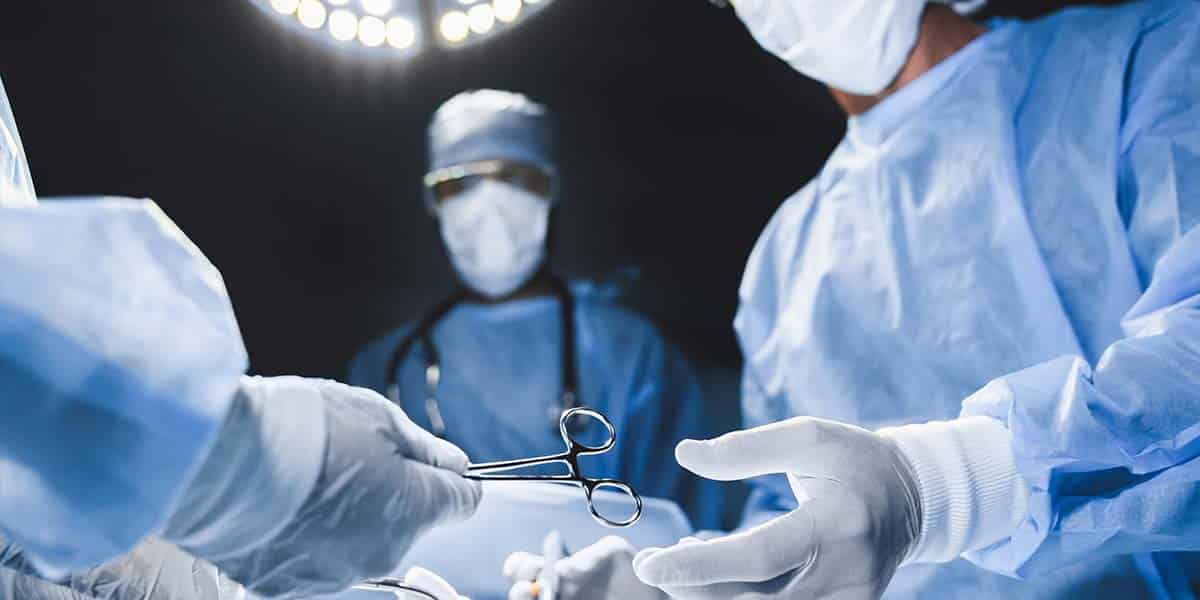 Cirurgião bariátrico fazendo gastroplastia - site Dr. Rodrigo Barbosa gastrocirurgião de São Paulo - SP