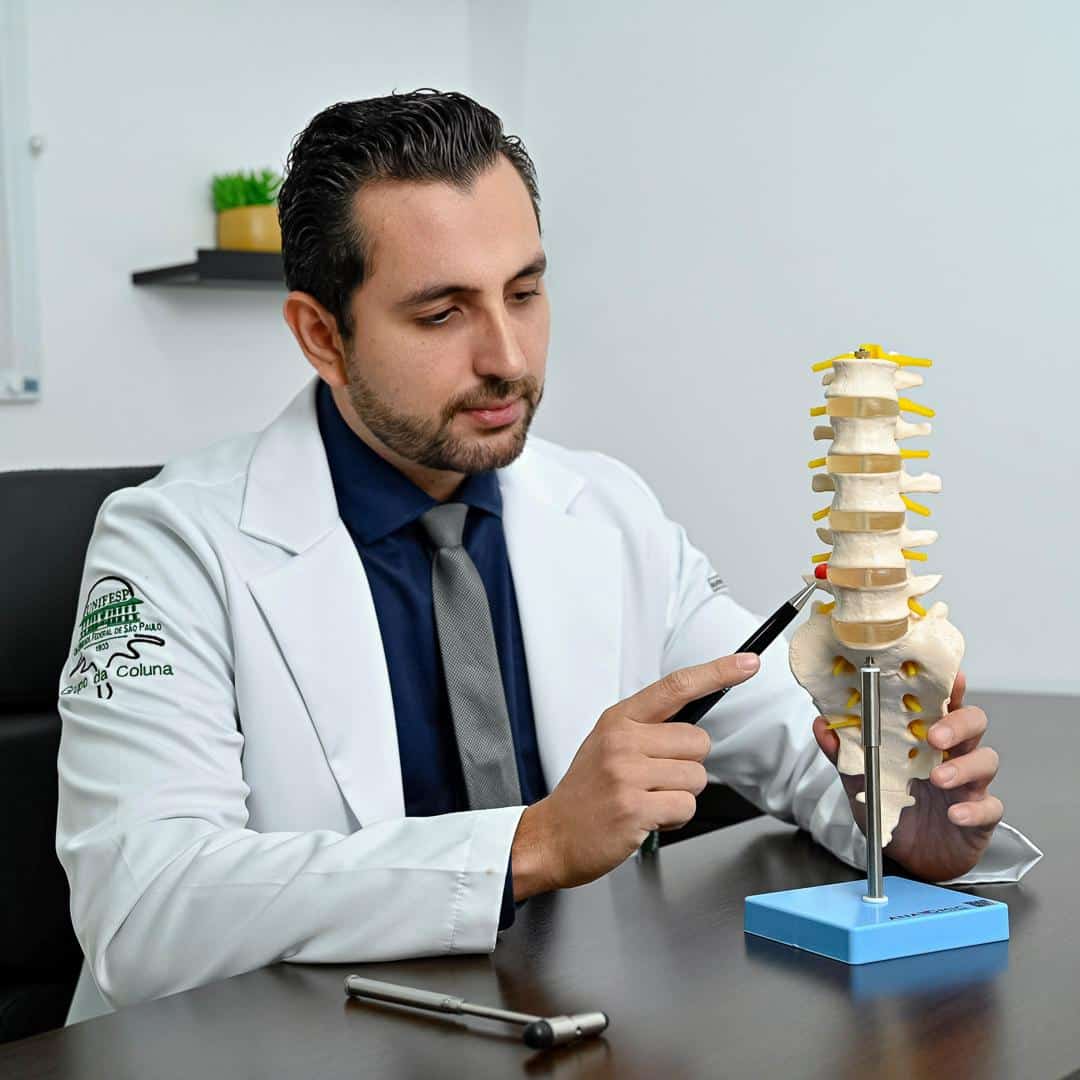 Médico especialista em coluna: inovação e técnicas em SP | 1 Dr. Pedro Correa