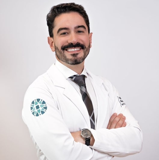 Dr. Rodrigo Barbosa, especialista do Dr. Rodrigo Barbosa