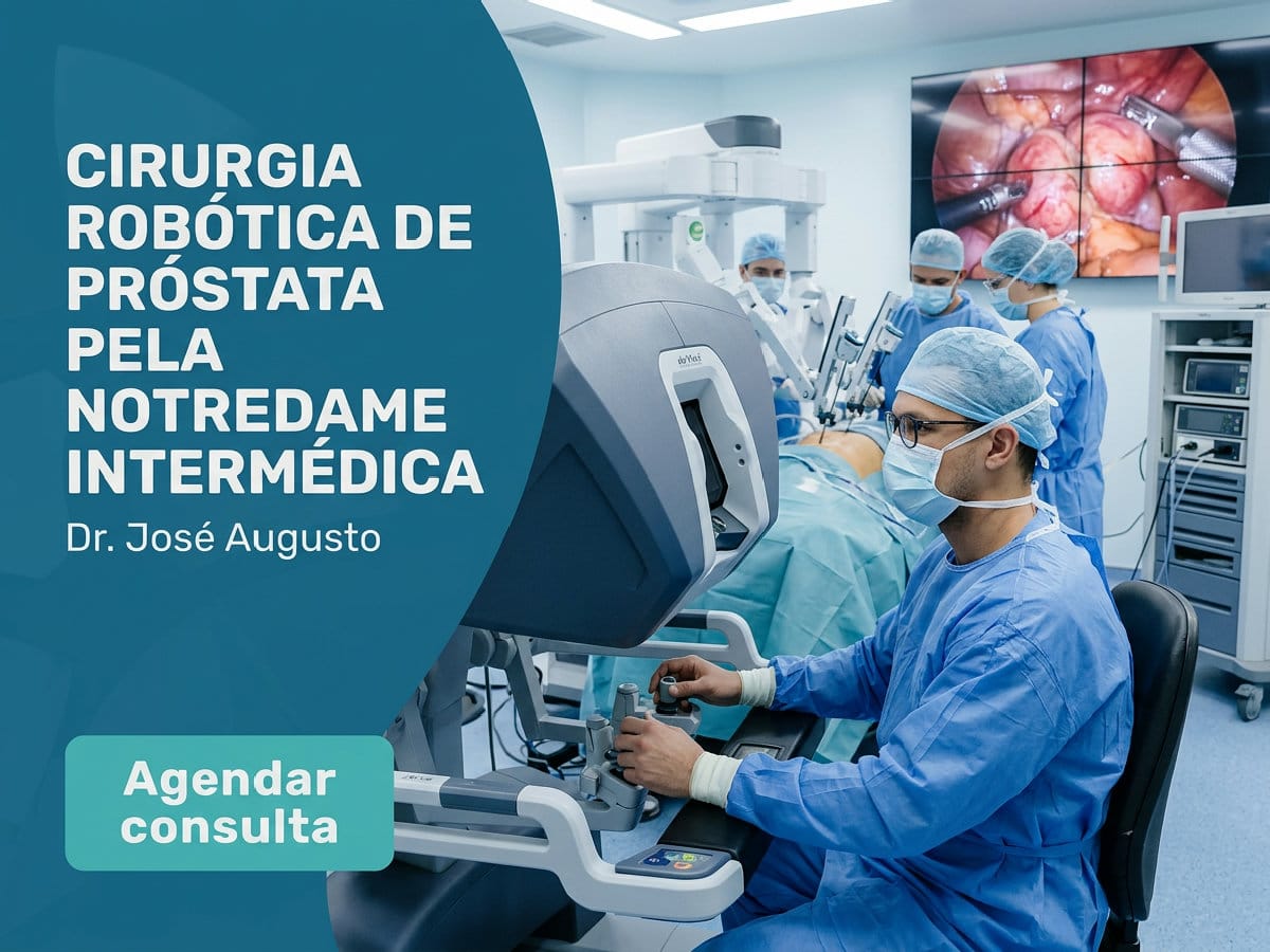 Cirurgia Robótica de Próstata pela Notredame Intermédica 4 Cirurgião urologista no console durante procedimento robótico em — Cirurgia Robótica de Próstata pela NotreDame Intermédica