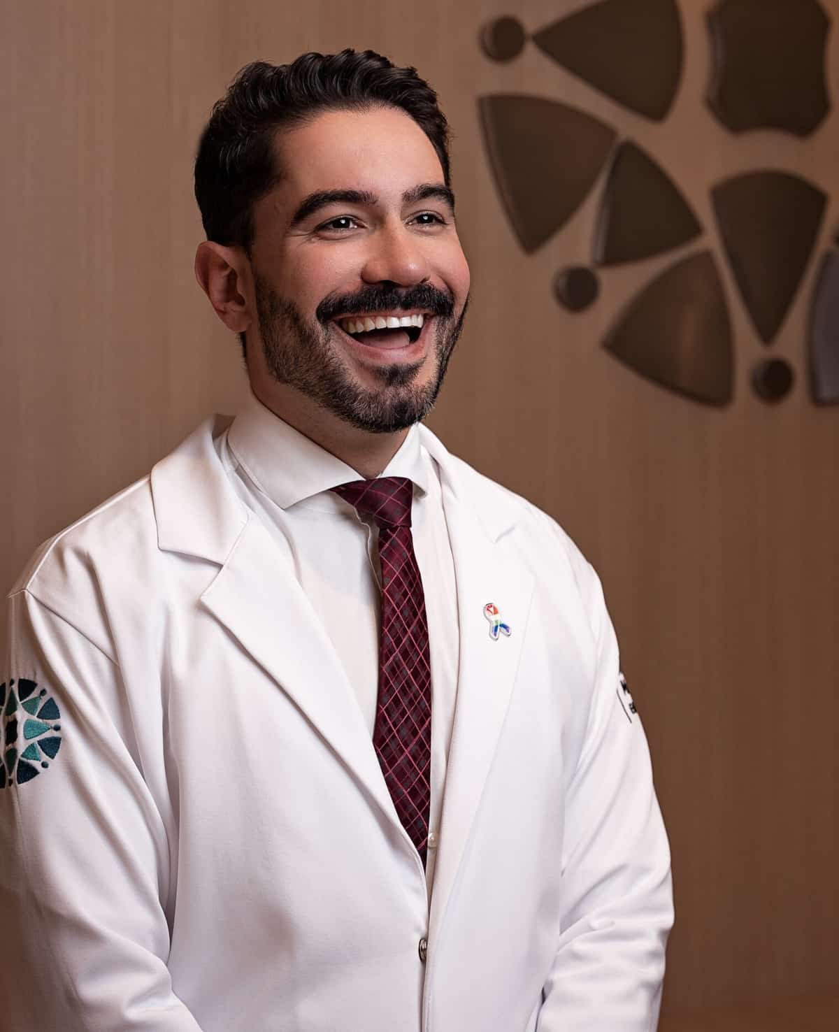 Bypass Gástrico: o que é, como funciona e o que muda na sua digestão 1 Dr. Rodrigo Barbosa, especialista em bypass gástrico em São Paulo
